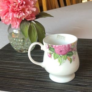 Heirloom Fine Bone China Mug ~ Vintage